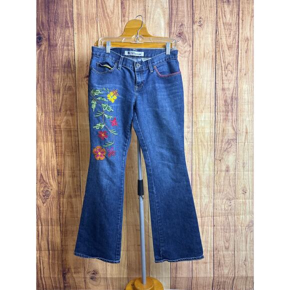 Embroidered Low Rise Flair GAP jeans with White Lace Duster Bundle Size 6 - Picture 10 of 10